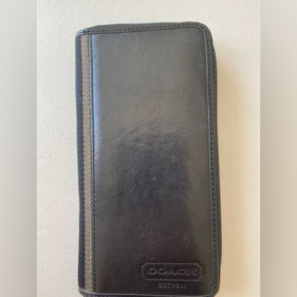Coach Men Wallet - Picture 1 of 3